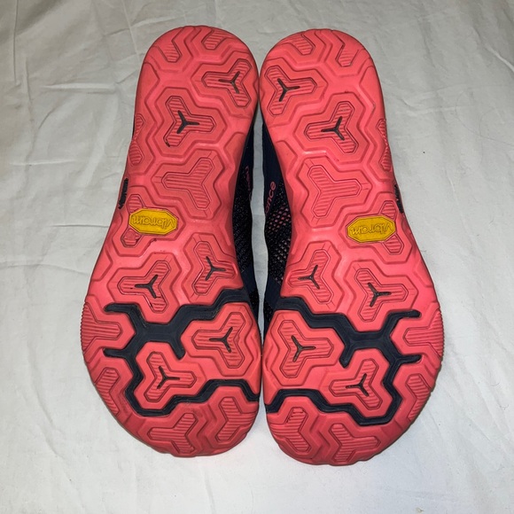 New Balance Minimus low-profile shoe - Picture 8 of 11